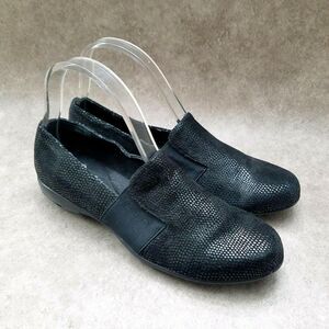 Ditto by Van Eli Womens   Sz 8.5 M Black Fabric Slip On Loafers